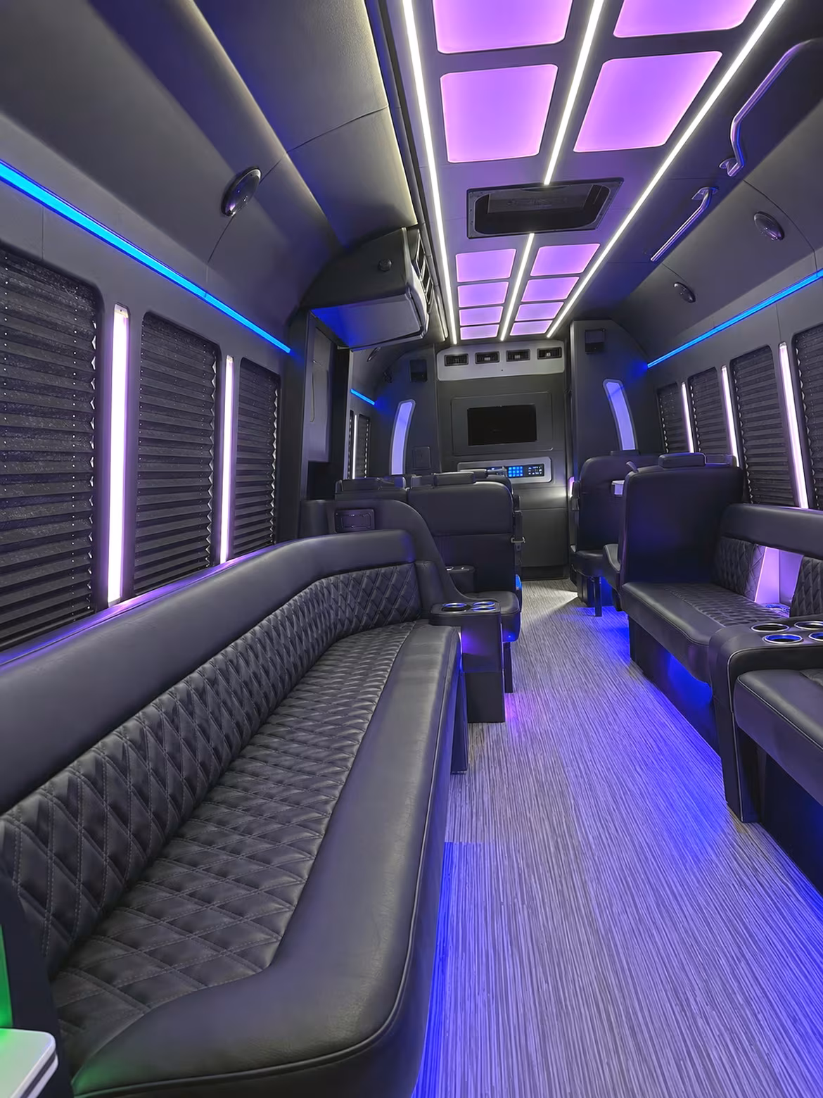 bus rentals for the gorge amphitheatre and eastern washington festival runs